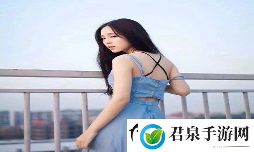 父亲有力挺送女儿的花园