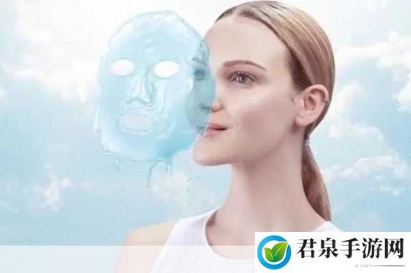 上边一插水下边一敷面膜的效果：1. 双重水疗：一插到底，敷面膜更滋润